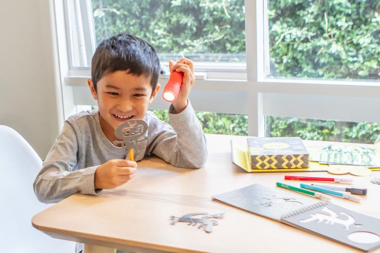 Tiger Tribe Zabawa z Optyk?
 - Światło