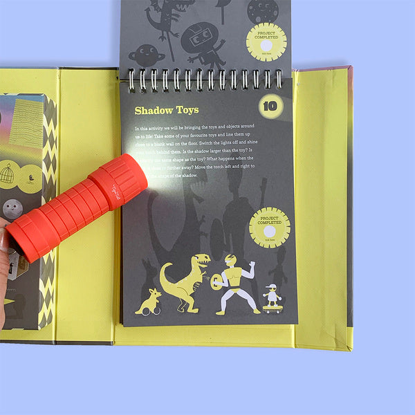 Tiger Tribe Zabawa z Optyk?
 - Światło